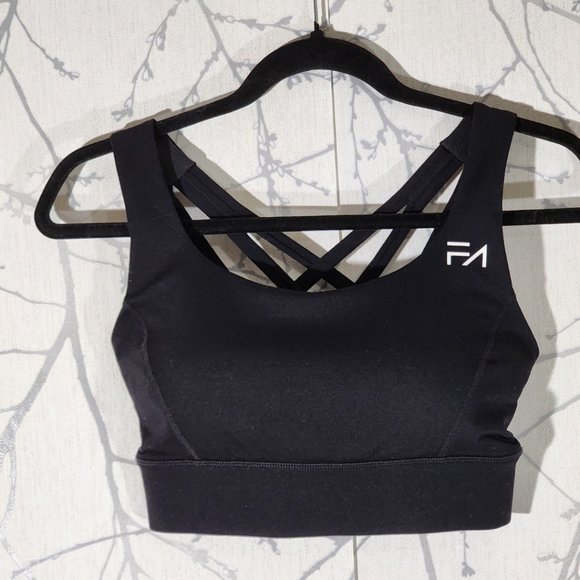 Flatout Apparel Black Strappy Longline Sports Bra - Picture 2 of 4